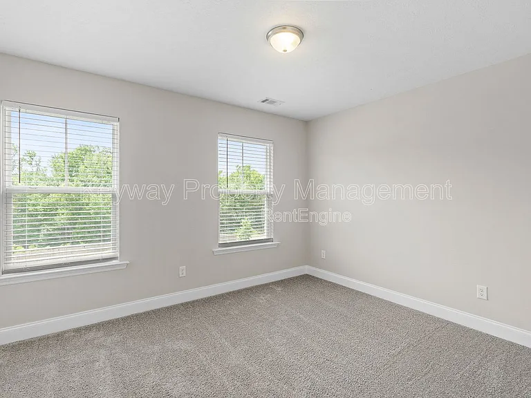 1260 Elias Sta — Photo 23