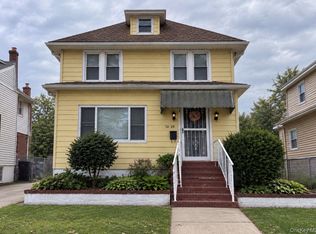9436 Springfield Blvd, Queens Village, NY 11428
