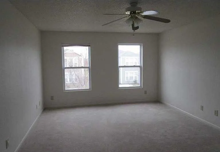 12144 Maize Dr — Photo 4