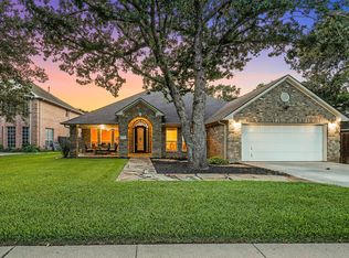 830 Valley Terrace Rd, Burleson, TX 76028