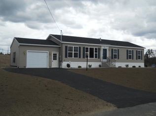 105 Freedom Hill Rd, Hampstead, NH 03841