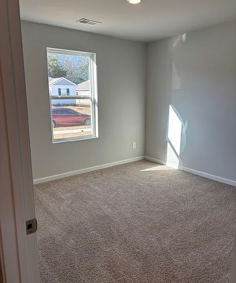 1405 Prescott Ln — Photo 2
