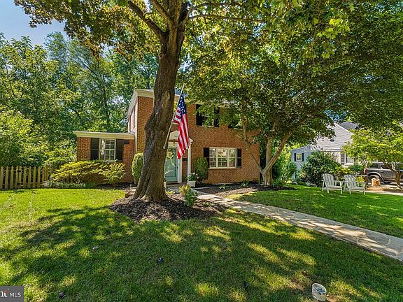 2nd image of 307 Worthington Rd