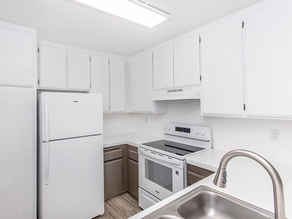 Plan D, 3BR,2BA, Kitchen