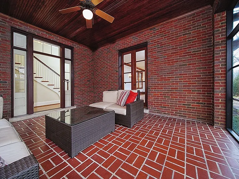 3944 Woodlawn Dr — Photo 19