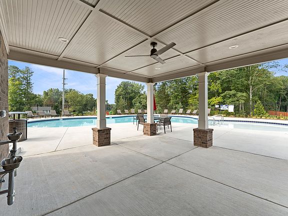 Community Pool and Cabana