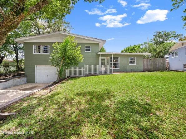 1425 Crest Dr, Titusville, FL 32780