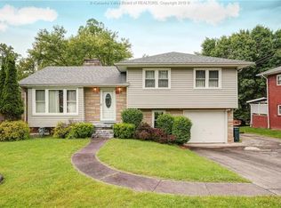 1545 Autumn Rd, Charleston, WV 25314