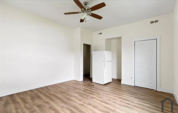 448 N State Ave #A — Photo 10