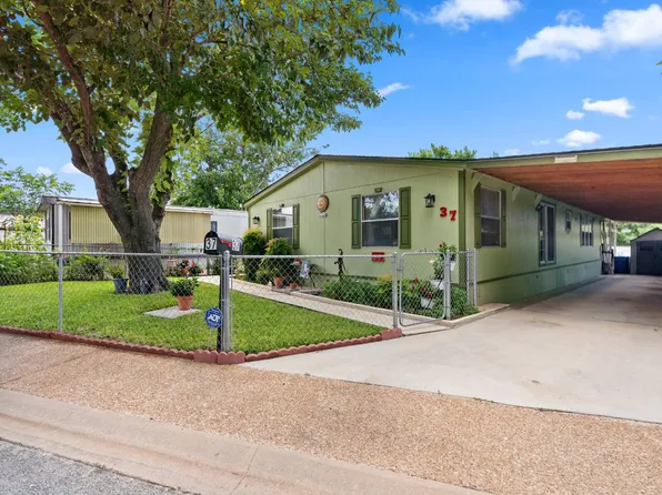 37 Juniper Dr, Kerrville, TX 78028