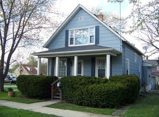 402 E 8th St, Lockport, IL 60441