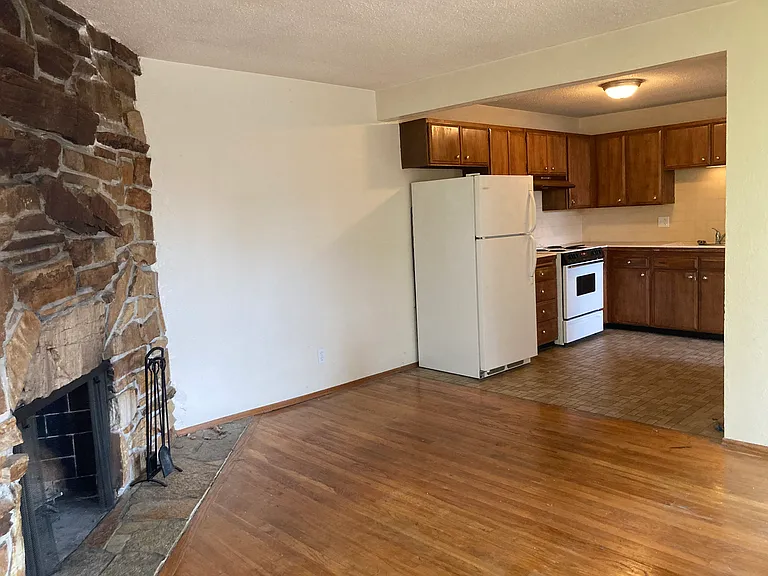 6515 4th Ave NE #3 — Photo 14