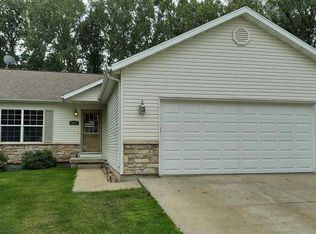 325 Krista Ct, Baraboo, WI 53913