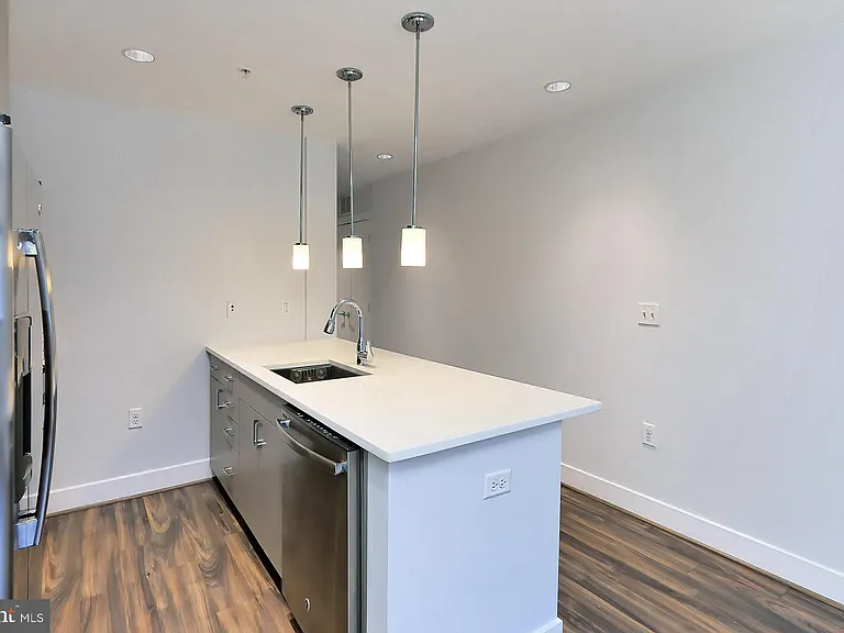 1111 Orren St NE #101 — Photo 10