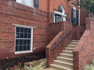 676 Gateway Dr SE Unit 804, Leesburg, VA