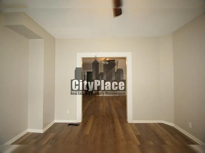 2862 Highland Pl — Photo 5