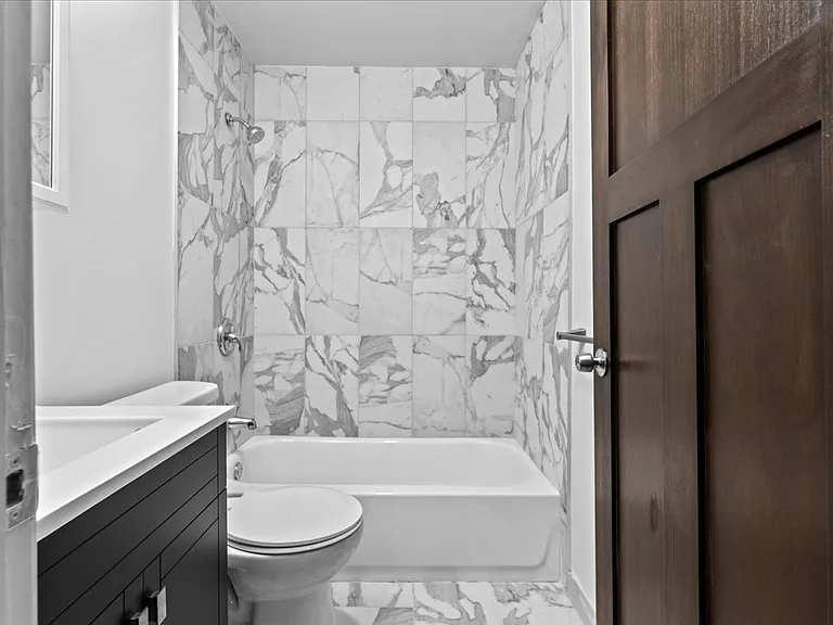 1421 Townsend St #1 — Photo 14