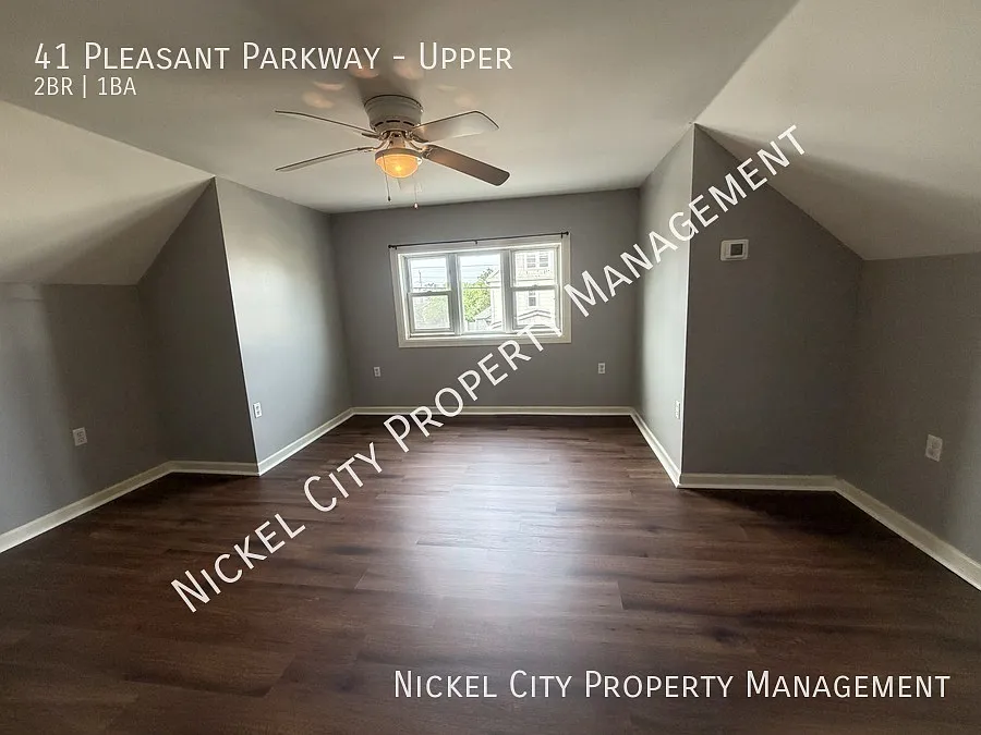 41 Pleasant Parkway Upper- 2 Bedroom — Photo 3