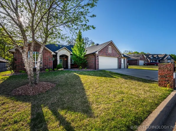 1909 Waterford Ave, Ada, OK 74820