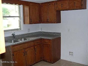 2nd image of 9149 Glendower Ct