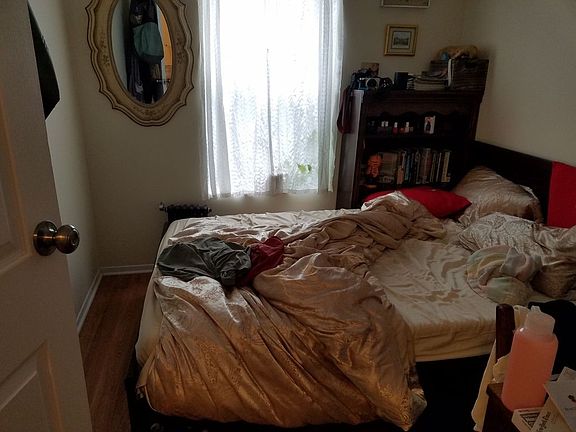 3rd image of 236 E 77th St APT 11