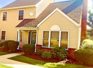 142 Heather Ln, Wyomissing, PA 19610