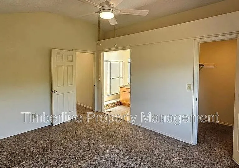 7045 Sproul Ln — Photo 20