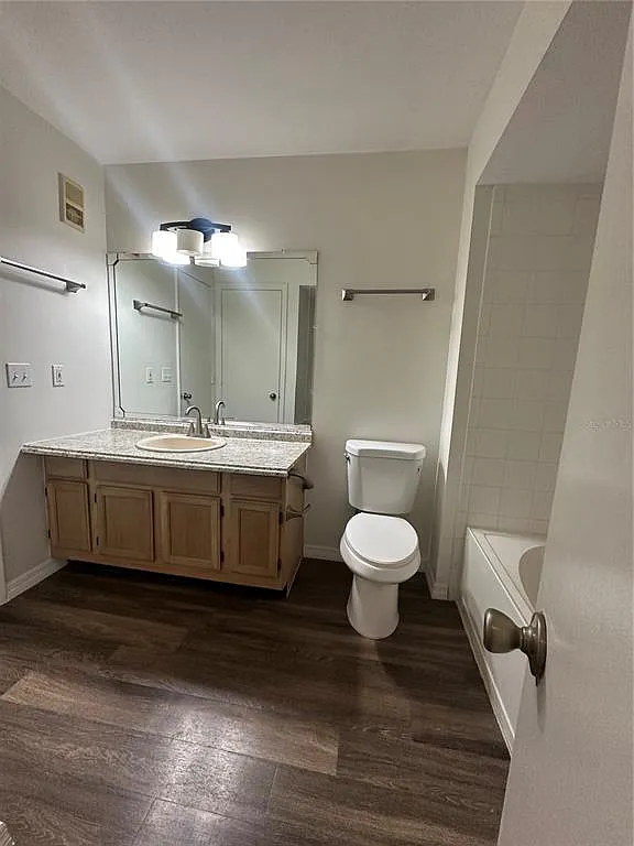 2 bed, 2.0 bath, 1110 sqft, $1,800 — Photo 4