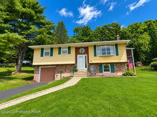 35 W Diaz Ave, Nesquehoning, PA 18240