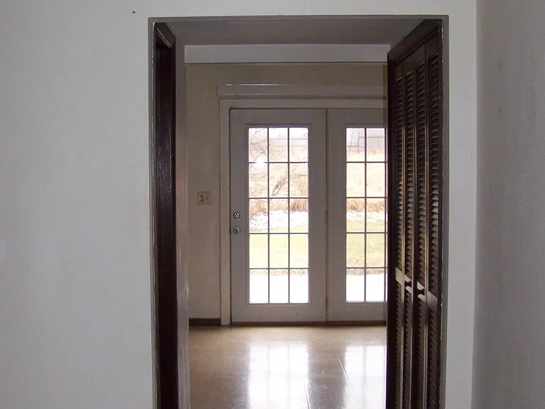 111 Pin Oak Dr #C — Photo 2