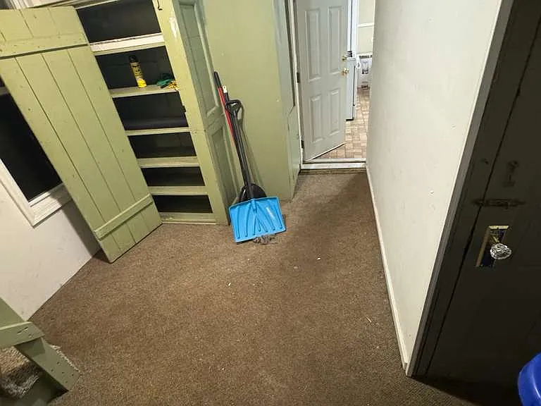 440 Laurel St — Photo 17