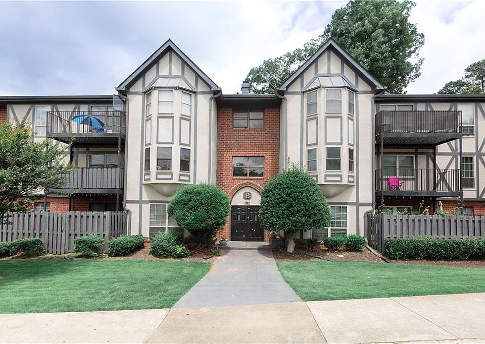 1st image of 6851 Roswell Rd Unit B15