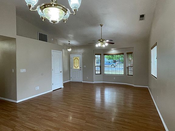 5th image of 476 Teakwood Dr