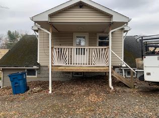 951 Thierry Ave, Akron, OH 44319