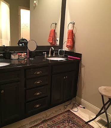 lot 29 hp master bath v