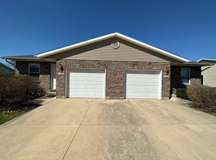 215 Robb St #B, Jackson Center, OH 45334