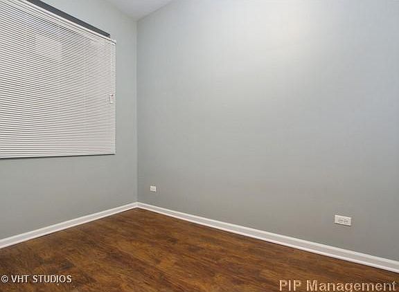 4th image of 8918 S Exchange Ave