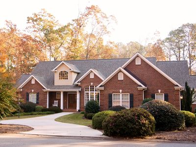 903 Shadow Oaks Dr, Seneca, SC, 29672