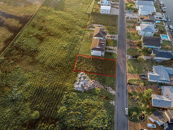 5th image of 219 Lands End St