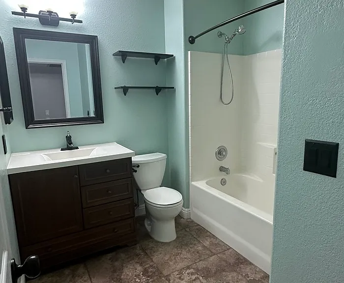 8847 N 47th Ln — Photo 9