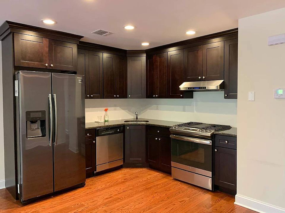 1st image of 89 Berkshire Ln