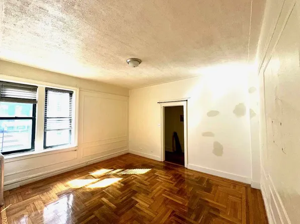 1022 East 36th Street image 1 of 1