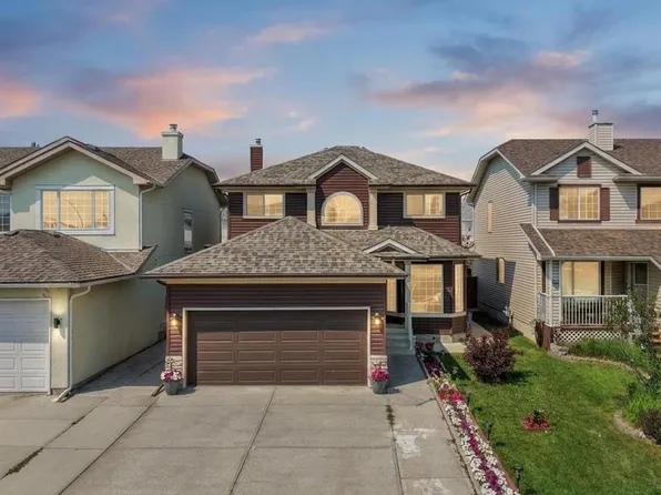 47 Coral Springs Close S, Calgary, AB T3J 3S4