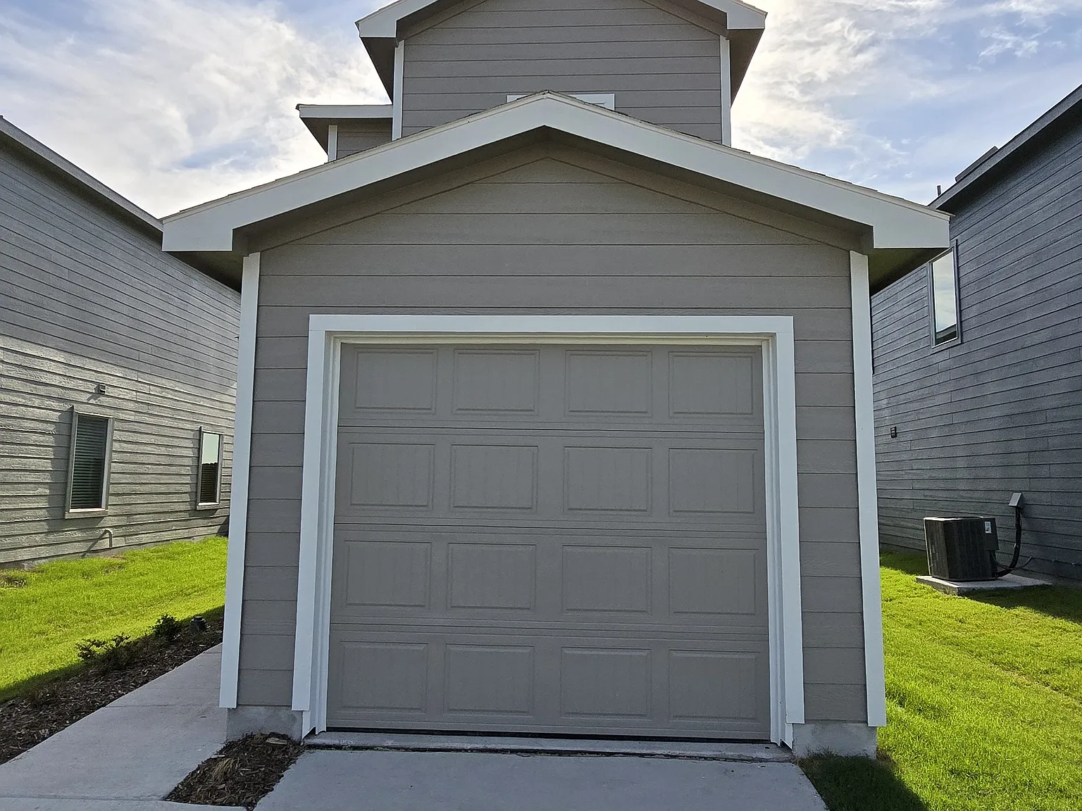 3 bed, 1360 sqft, $1,850 — Photo 4