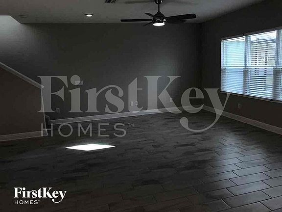 5th image of 10942 Sand Pine Ln