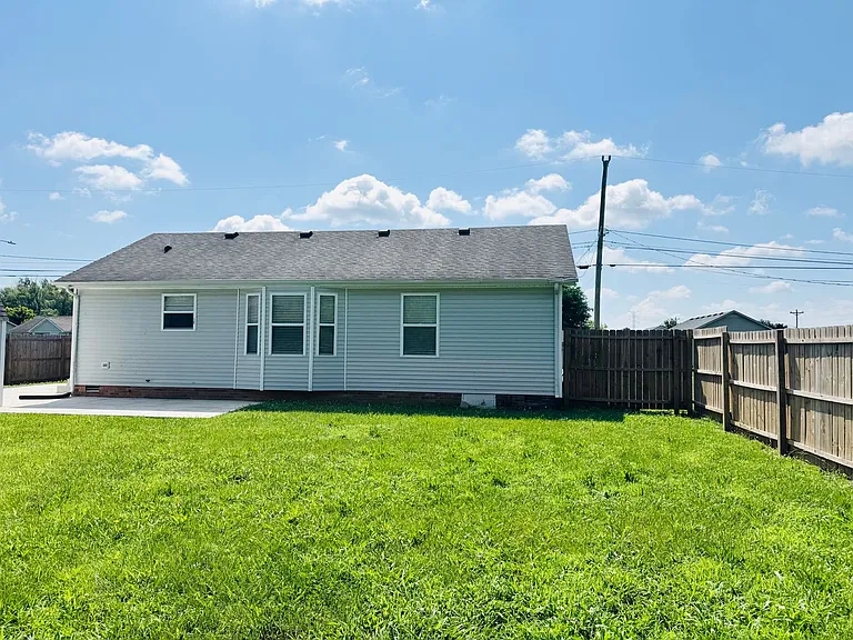 444 Sideline Dr — Photo 29