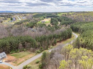 53 Lakewatch Dr, Moneta, VA 24121