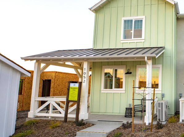 1052 Stuart Way #1