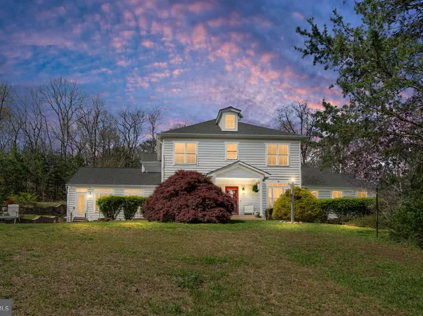 4752 Greene Love Ln, Marshall, VA 20115