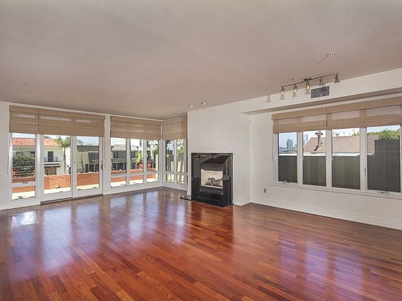 3rd image of 141 Orange Ave Unit 201